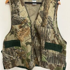 Ozark Trail Green and Brown Outdoor Camo Vest Size XL Men Pockets Zip